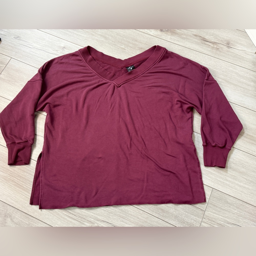 Nike Dri-FIT Womens V-Neck Fleece Pullover Burgundy Oversized Sweatshirt Medium